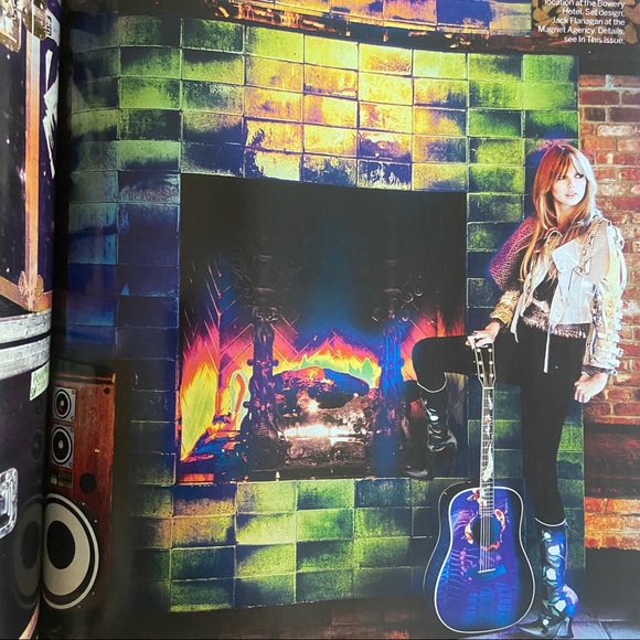 Taylor Swift - Vogue magazine 2012 - Picture 7 of 7